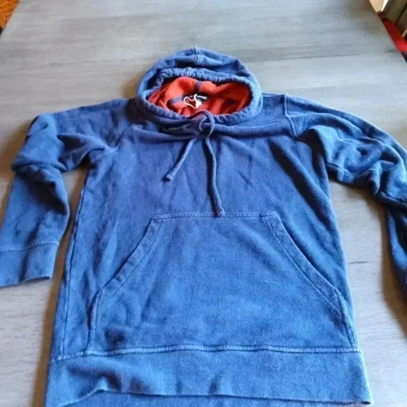 Patagonia Hoodie - Picture 1 of 3